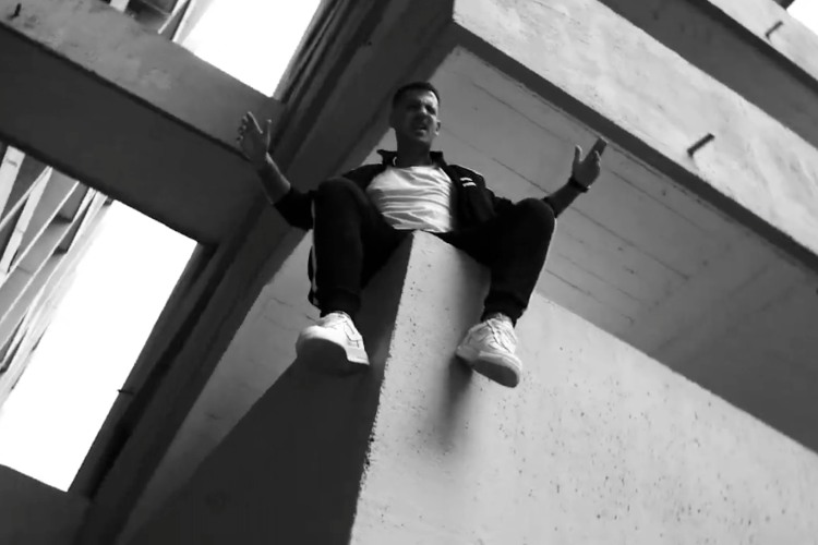 Estrenamos “Cuando me necesitas”, el nuevo single de Okher 1 okher mondo